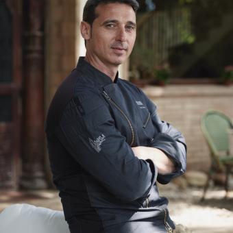 Fran López, chef al frente de la escuela de cocina y del restaurante de Villa Retiro en Xerta.