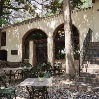 El exterior del restaurante de Villa Retiro, en Xerta. 