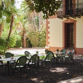 El exterior del restaurante de Villa Retiro, en Xerta. 