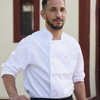 Zakariyae uno de los alumnos de la escuela de cocina de Villa Retiro, en Xerta. 