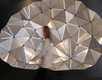 CaixaForum Lleida descobreix els secrets del llenguatge a l’exposició Talking Brains. Programats per parlar