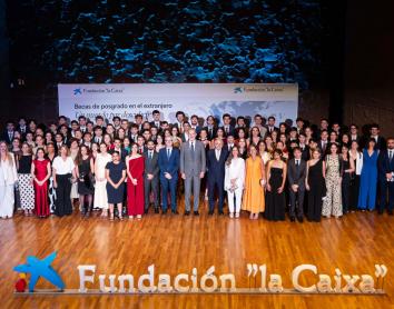 Cien estudiantes reciben una beca de la Fundación ”la Caixa” para cursar estudios de posgrado en el extranjero