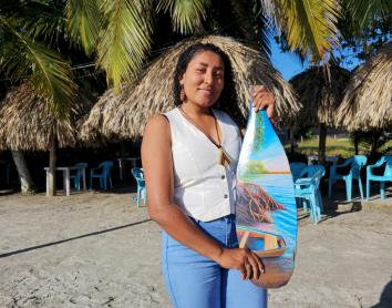 Una red de pequeños negocios impulsa el turismo local a orillas del mar Caribe