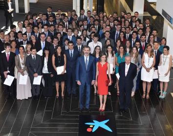 More than 5.000 students and researchers have received a fellowship from ”la Caixa” Foundation to expand their training of excellence