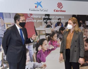 La Fundació ”la Caixa” i Càritas reforcen la seva col·laboració per donar resposta a la crisi social provocada per la pandèmia