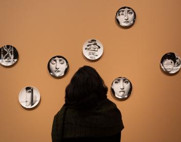 La Fundación ”la Caixa” y la Xunta de Galicia inauguran en el Museo Centro Gaiás Objetos de deseo. Surrealismo y diseño con obras de Man Ray, Chirico, Dalí o Le Corbusier