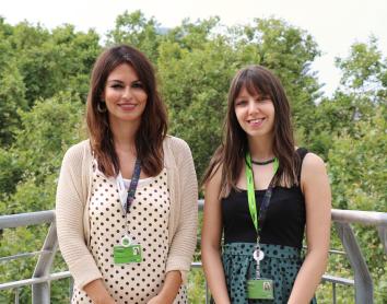 La Dra. Eider Arenaza-Urquijo, investigadora de l’estudi i cap d’equip al BBRC, i Müge Akinci, investigadora del BBRC i autora principal de l’estudi.