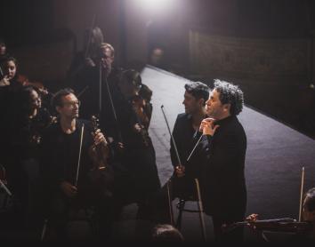 Symphony: viaje inédito al corazón de la música bajo la batuta de Gustavo Dudamel