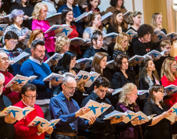 Más de 200 cantantes aficionados de Cáceres y Badajoz cantan Grandes Coros de Ópera