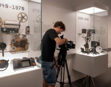 CaixaForum València reivindica un segle de cinema domèstic en una exposició