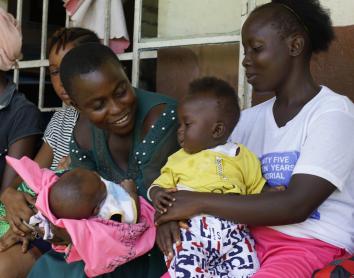 La Fundación ”la Caixa” y UNICEF España impulsan la supervivencia infantil de más de 130.000 niños y niñas en Sierra Leona