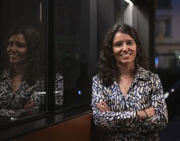 María Angustias Salmerón: “If your child needs to carry a mobile to go and buy a loaf of bread, it’s better not to let them go”