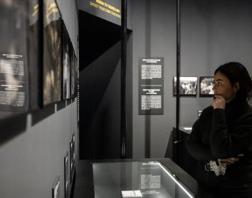 CaixaForum Zaragoza descubre al Berlanga más íntimo en una gran muestra dedicada al cineasta