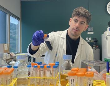 L'efecte de la vacuna terapèutica contra el VIH, potenciat per un fàrmac que desbloqueja el sistema immunitari