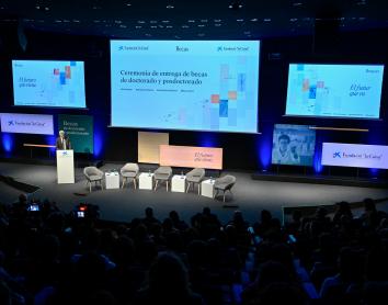 Acto: La Fundación ”la Caixa” entrega las becas de investigación