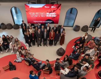 La Fundación ”la Caixa”, la Diputación Foral de Bizkaia y el Ayuntamiento de Bilbao inauguran el centro TUMO Bilbao-Bizkaia