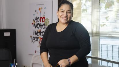 Blanca Adela Flores Menéndez és mare de tres fills i beneficiària de CaixaProinfància a través de Save the Children.