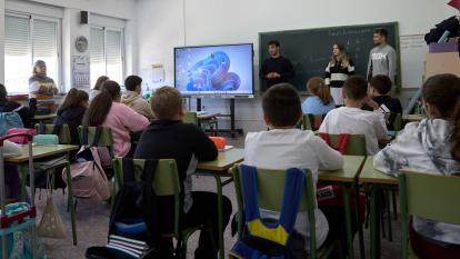 «Fútbol y deporte» trabaja la integración social con el alumnado y el profesorado. 