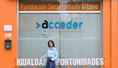 Ana Esther Aliaga Fernández, prospectora de empleo de la Fundación Secretariado Gitano en Murcia.