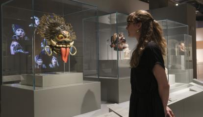 Veneradas y temidas. El poder femenino en el arte y las creencias en CaixaForum Sevilla.