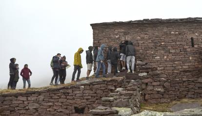 Se trata de una iniciativa en que jóvenes y personas mayores se conocen y comparten experiencias.