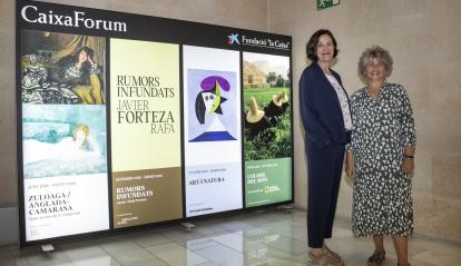 La directora del Área de Exposiciones, Colección y CaixaForum+ de la Fundación ”la Caixa”, Isabel Salgado, y la gestora de planificación y contenidos de CaixaForum Palma, Noemí Vallespir.