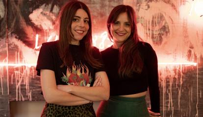 Begoña Gómez y Noelía Ramírez, creadoras del podcast Amiga date cuenta.