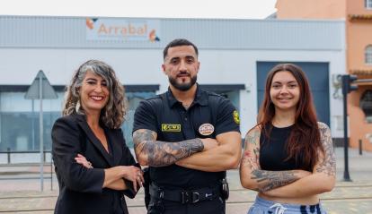 Sonia Roa junto con Iván Nieto y Noelia Pérez. 