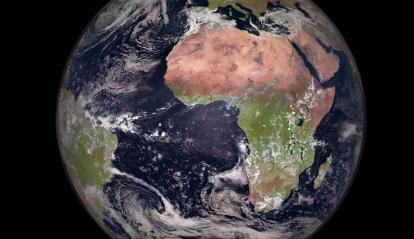 La Terra fotografiada per un satèl·lit meteorològic de la sèrie Meteosat –2, el 23 de març de 2022.
