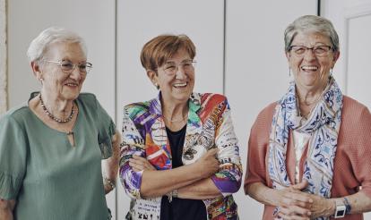 El programa Siempre Acompañados de la Fundación "la Caixa", iniciado en 2020, ha permitido atender a más de 100 personas de Pamplona.