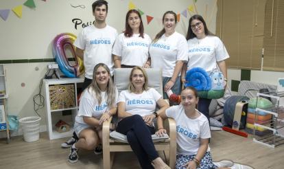 Maria Jesús amb 6 dels seus 8 fills.