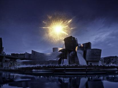 Cerca de 300 cantantes aficionados cantan a la Navidad en el Museo Guggenheim Bilbao