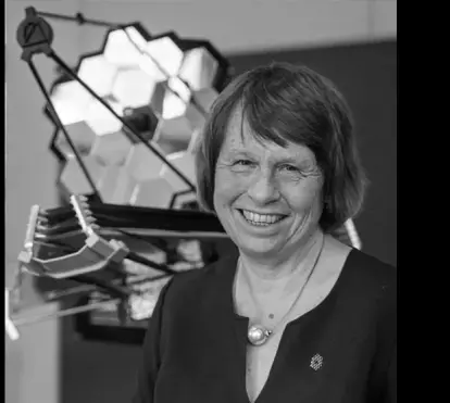 Ewine Fleur van Dishoeck, astrónoma, química, profesora de Astrofísica atómica y molecular en el Observatorio de Leiden y presidenta electa de la Unión Astronómica Internacional.