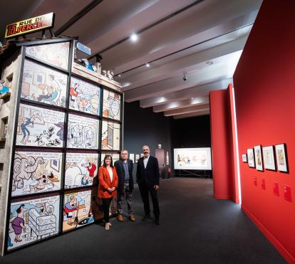 From left to right: Elisa Durán, Deputy General Manager of ”la Caixa” Banking Foundation, Bernard Mahé, gallery owner and curator of the show, and Ignasi Miró, the corporate director of the Culture and Science Area of ”la Caixa” Foundation, presented Comic: Dreams and History.