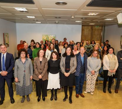 Foto de grupo con las entidades sociales seleccionadas por la Fundación ”la Caixa” en Asturias. © Álvaro Fuente / Fundación ”la Caixa”.