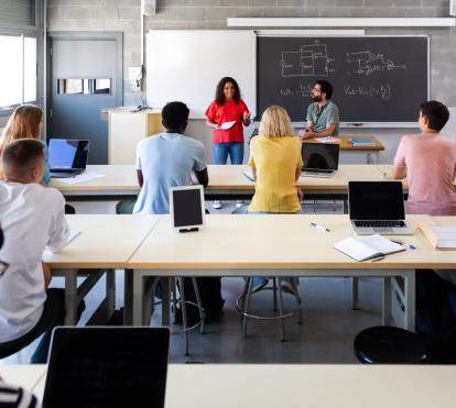 Los estudiantes realizan de media dos presentaciones al mes