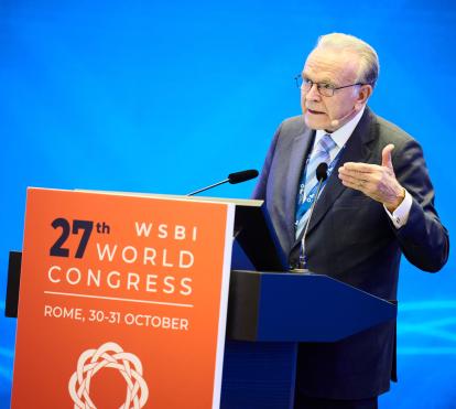 Isidro Fainé, durante su intervención en el Congreso del Centenario del WSBI, hoy en Roma (Italia). 