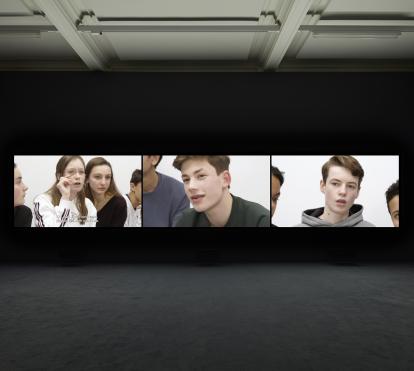 Rineke Dijkstra, fotograma de La ronda de noche, 2019.