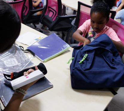 L'objectiu del programa és lluitar contra la pobresa infantil i proporcionar suport socioeducatiu durant tot el curs escolar.