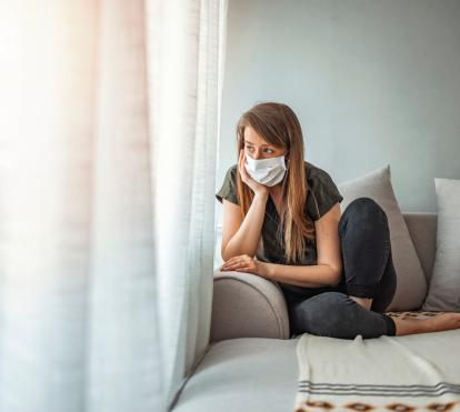 Els factors laborals influeixen de manera important en el risc de COVID persistent.