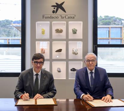 El president de la Generalitat de Catalunya, Salvador Illa, i el president de la Fundació ”la Caixa”, Isidre Fainé.