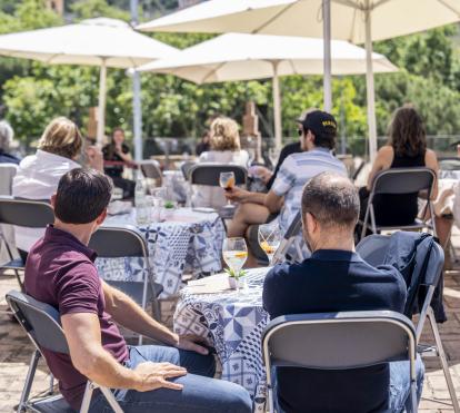 Los Vermuts poéticos son uno de los platos fuertes del festival En otras palabras