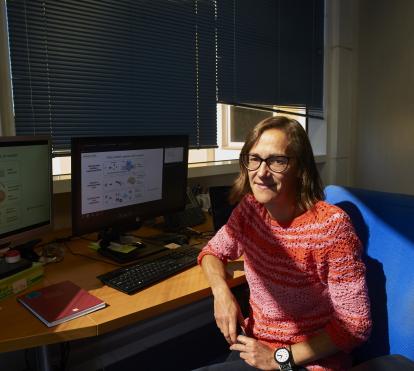 Eva González Suárez, doctora en Biología Molecular e investigadora principal del laboratorio de Transformación y Metástasis del CNIO.