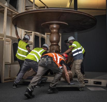Installation of one of the rooms of the exhibition «The worlds of Alice. Dreaming of Wonderland» at CaixaForum Barcelona.