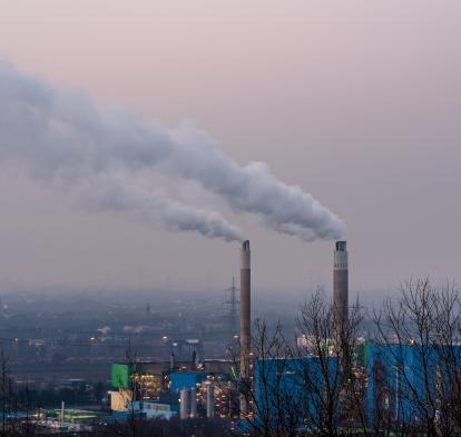 Centrales térmicas en una zona residencial de una ciudad alemana.