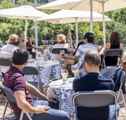 Los Vermuts poéticos son uno de los platos fuertes del festival En otras palabras