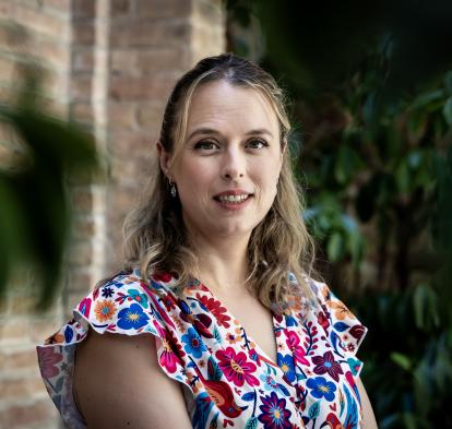 Irene Marco, becada de la Fundación ”la Caixa” e investigadora principal en el Instituto de Bioingeniería de Cataluña (IBEC), donde dirige el grupo Molecular Imaging for Precision Medicine.