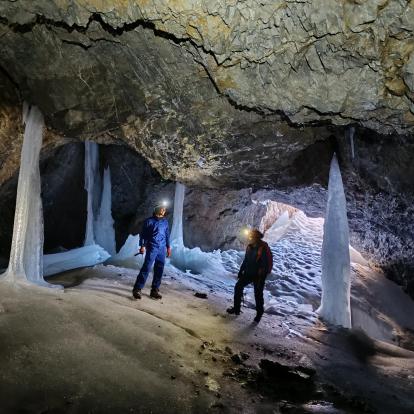 Abordar la crisi climàtica des de les coves, els boscos i el cosmos