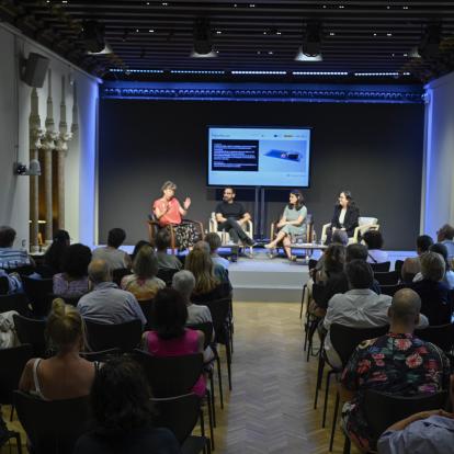 Expertos analizan la relación entre salud y tecnología y advierten que hay que garantizar la privacidad y rehumanizar la asistencia