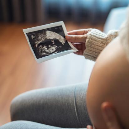 Air pollution during pregnancy is associated with slower brain maturation in newborns